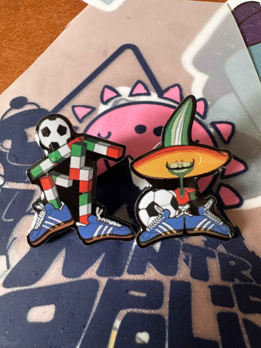Pique & Ciao World Cup Pin Badge set